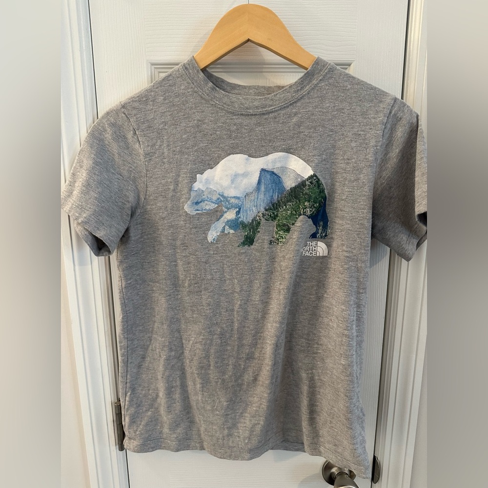 THE NORTH FACE t-shirt